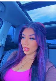 Yvette Carr's Instagram, Twitter & Facebook