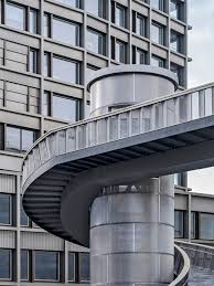 Der negrellisteg ist eine fussgängerbrücke über das gleisfeld des zürcher hauptbahnhofs zwischen bahnhof und langstrassenunterführung, die nach alois negrelli benannt ist, dem projektleiter der. Home 10 8 Architekten