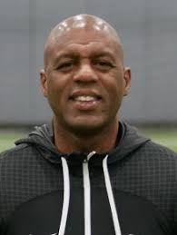 Eric Dade's Instagram, Twitter & Facebook