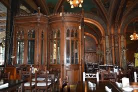 Corpul a este compus din pivniță cu bolți de cărămidă, parter și mezanin, etajul i și ii. Caru Cu Bere Str Stavropoleos 3 Bukarest Rumanien Picture Of Caru Cu Bere Bucharest Tripadvisor