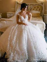 Pin By Gracia Stefanie On A Wedding Gowns Skirts Wedding Dresses Lace Ballgown Floral Lace Wedding Dress Vintage Ball Gown Wedding Dresses