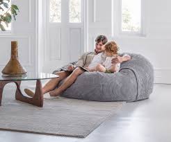 Eine schwerelose komfortzone absent ist ein sofa, das sich als flüssige organische form entfaltet und für das. Vetsak Meer Wohnen Ag