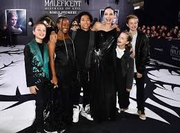 Knox leon jolie pitt 5. Photos From Angelina Jolie And Brad Pitt S Kids Through The Years E Online