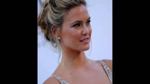 Medium length hairstyles and ideas so you're always looking your best! 30 Medium Length Hairstyles For Round Face Medium Length Hairstyles For Thin Hair Youtube