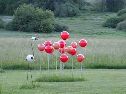 Gartenkugeln Glasgarten Gartenkunst Glaskunst Glashandwerk Der Aussergewohnliche Garten Bayerischer Wald Gartenst Glas Handwerk Gartenkugeln Gartenkunst