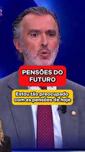 João Cotrim Figueiredo added a...