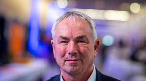 Kommunaler Spitzenverband: Städte und Gemeinden: Stopp bei neuen  Leistungsgesetzen