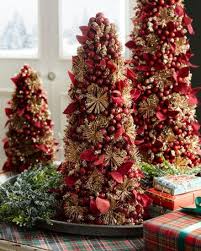12 Beautiful Christmas Trees Christmas Tree Decorating Ideas Gold Christmas Decorations Tabletop Christmas Tree Rose Gold Christmas Decorations