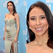 SÁBADOS DE GLORIA. NOVELA CUBANA