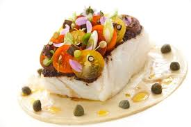 Cabillaud Roti A L Olive Noire Tomates Mi Cuites Au Basilic Creme De Caviar D Aubergines Caviar D Aubergine Alimentation Dressage Des Plats