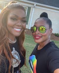 Tawanda Ross's Instagram, Twitter & Facebook