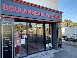 Maybe you would like to learn more about one of these? Noel A La Ciotat Pompe A Huile Ou Buche Creative