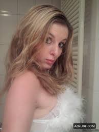 Lisa Kelly Nude In Bathroom AZNude 14824 | Hot Sex Picture