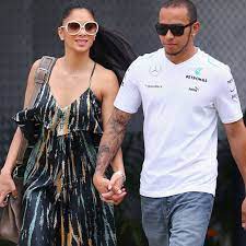 Horsham fc* 21 kas 1984, derby, ingiltere. Lewis Hamilton Er Nennt Nicole Scherzinger Schon Seine Frau