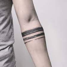 Tatouage polynésien idées hommes femmes e1500536895901. 22 Idees De Tatouages Bracelet Homme Tatouages Bracelet Homme Tatouage Bracelet Tatouage Brassard