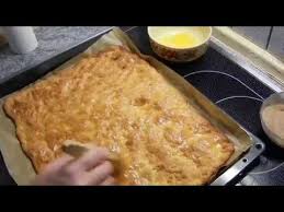 Die kleinen portionen machen den beliebten kuchen flexibel einsetzbar. Zucker Und Zimt Kuchen Backen Youtube