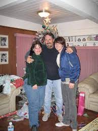 Da wikipédia, a enciclopédia livre. Drake Bell Family In Detail Mother Father Siblings Girlfriends Familytron