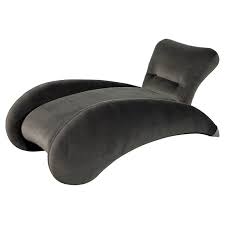 A chaise longue (french for long chair) is an upholstered sofa in the shape of a chair that is long enough to support the legs. Art Deco Daybeds 53 For Sale At 1stdibs