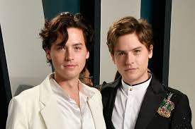 Why did lili reinhart and cole sprouse split? Cole Sprouse Is Relaxing After Lili Reinhart Breakup Rumors Per Dylan Sprouse Teen Vogue