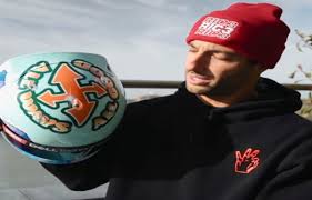 The formula 1 series is in austin, texas, this weekend for the annual stop at the circuit of the americas, and australian driver daniel ricciardo is wearing a special helmet design for the weekend. Daniel Ricciardo Reveals New All Good All Ways Helmet Planetf1