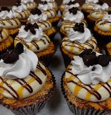 Congratulations to Stacy , winner of our business card drawing. Come in at  your convenience and pick out 4 cupcakes