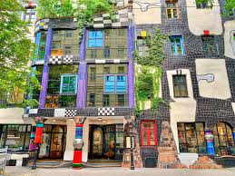 The kunst haus wien offers another option should you wish a closer look at hundertwasser's architectural since you can go inside, the kunst haus wien allows you to discover, for example. Wien Hundertwasserhaus Und Kunsthaus Wien Peterstravel