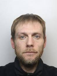 Public urged to call 999 if they see wanted man