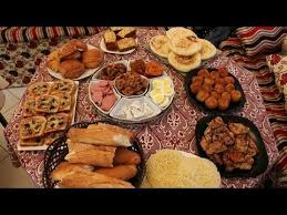 مائدة فطور رمضانية باطباق سهلة مع طبخ ليلى Maida Fotour Youtube Food Arabic Food Cooking
