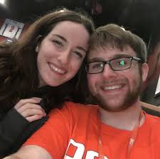 What projectors are recommended for 2D and 3D films and gaming?