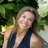 Adeline Glenn's Instagram, Twitter & Facebook