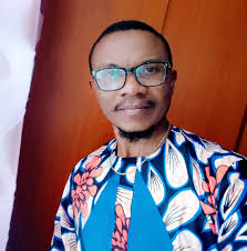 He invented LinkedIn! This is the cool story of LinkedIn. And the story of  what @reidhoffman is doing next.