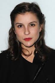 Créditos completos de El secreto de Emy (TV)