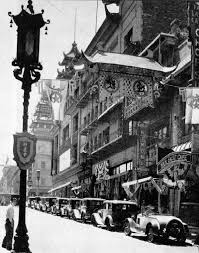 We Have Just Passed Through The Yerba Buena Tunnel And Can Finally See San Francisco In San Francisco Earthquake Chinatown San Francisco San Francisco Bay Area