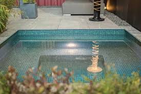 Der kleine pool ist das ideale schwimmbecken für den kleinen garten und die terrassen. Kleiner Pool Im Garten Pool Fur Kleine Grundstucke