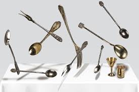 The most common poinçon material is metal. Poincon Argent Comment Reconnaitre Des Couverts En Argent