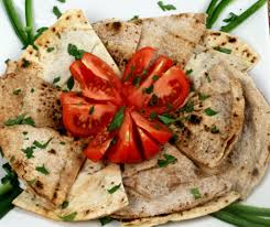 Kafta In Pita Or Arayes In Lebanese Awesome With A Cold Yogurt And Cucumber Salad Lebanese Recipes Mediterranean Recipes Middle Eastern Recipes