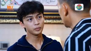 Si sandros mungkin ngambil SIM nya mutiara terus di laporin ke polisi sama  kenzo