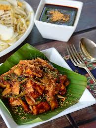 Ini bukan ayam dengan sambal rujak buah, loh. Resipi Rojak Petis Dapur Tanpa Sempadan