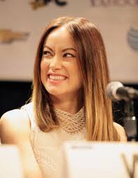 Olivia has 2 pet dogs named lola and paco. Olivia Wilde 2013 New Grass Roots Digital Age Movie Marketing Panel 03 Gotceleb