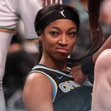 Kate Kolb (@_katekolb)