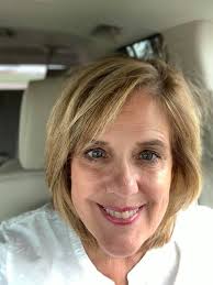 The BEST fall ombré lip! 👏🏻 HYDRAMATTE LIPSENSE APRICOT ANGEL  JUNEBUGBEAUTY latte delks AprlcaAg a delicate delicatepeoch-apricotwithmat  peach-apricot with matte finish HYDRAMATTE LIPSENSE BEAUTIFUL BRICK  JUNEBUGBEAUTY UGBEAUTY ilMastte Largs ...