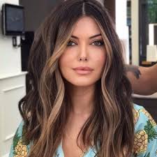 While it comes in just one shade, it works on a range of light to dark blondes. 50 Stunning Brown Hair With Highlights Ideas For 2021