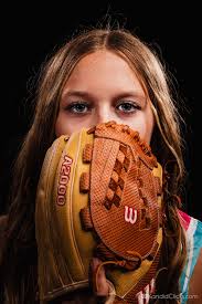 Arizona sports photographer seeking introductions