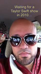 Daddys and their daughters ❤️ ..making memories with Taylor Swift con...