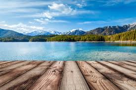 Fischer touristik ist ein reiseveranstalter mit über 40 jahren erfahrung mit spezialisierung auf rundreisen und flussreisen in gruppen. Eibsee Tipps Euer Guide Fur Den Bayerischen Bergsee An Der Zugspitze