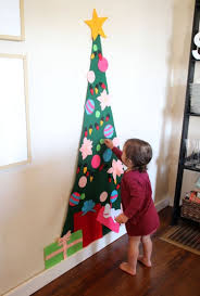 Weihnachtsbaum Alternative Wanddeko Selber Machen Papier Bunt Wand Kind Applikationspapier Basteln Weihnachten Weihnachtszeit Basteln Kindergarten Weihnachten