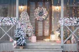 Take a look at some of these wonderful illuminations below! Outdoor Christmas Decorating Ideas Loveproperty Com