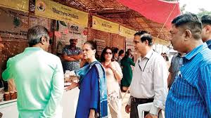 The gandhi dynasty was locked in bitter exchanges today after priyanka gandhi said her cousin varun's mother and bjp leader maneka gandhi today hit out at priyanka, saying the country will. Sonia Gandhi Visits Maneka Gandhi Ministry Function Raises Eye Brows