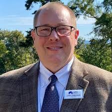 Andy Thrower's Instagram, Twitter & Facebook