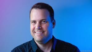 STEM toy seller offers critical thinking toys for young children